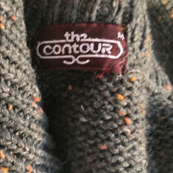 The Contour Zip Sweater With Pockets - Picture 7 of 7